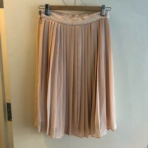 Club Monaco blush pleated skirt